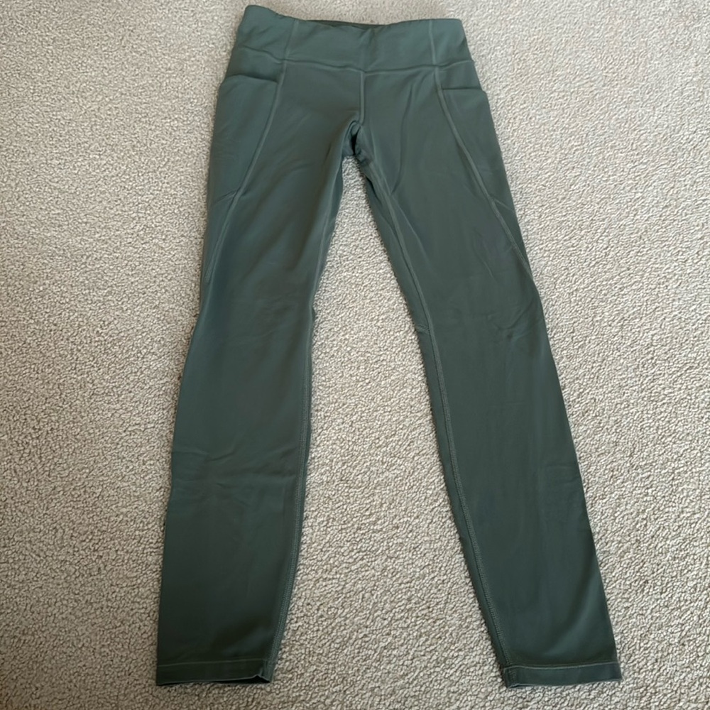 athleta girl leggings with pockets (size 12, green)